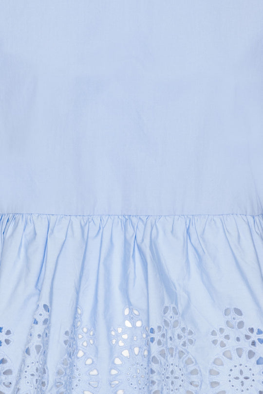 LulaIC Top - Lyseblå Broderi